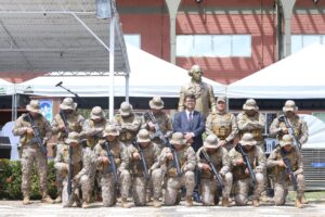 Dia de Tiradentes: PM homenageia policiais e forma turma de oficiais durante solenidade