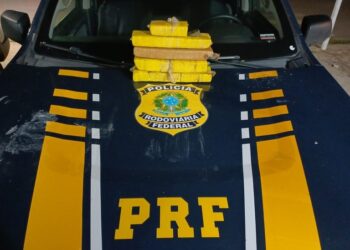 PRF apreende 20kg de cocaína em abordagem na BR-230, no município de Oeiras