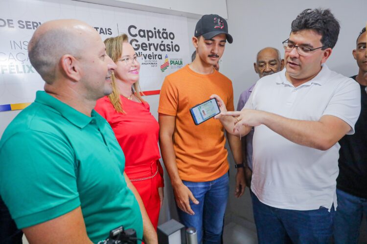 Governador visita obras e autoriza reforma de escola e implantação do Piauí Saúde Digital em Capitão Gervásio Oliveira