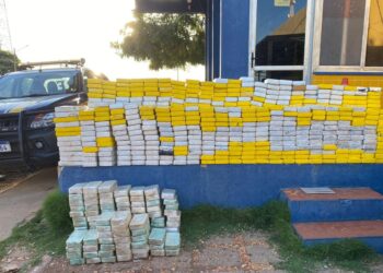 PRF apreende 800kg de cocaína no município de Picos