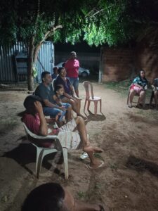 Pré-candidato a vereador, Vinício Ferreira, se reúne com moradores na zona leste da capital