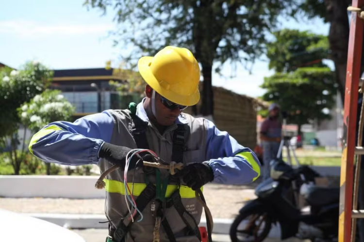 Regiões de Teresina terão energia interrompida nesta quinta-feira (17)