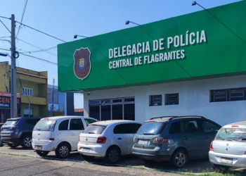 Homem é detido suspeito de agredir e ameaça a companheira em Teresina