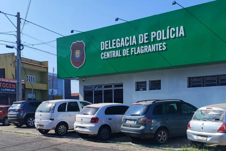 Homem é detido suspeito de agredir e ameaça a companheira em Teresina