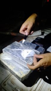 Homens são presos com mais de 5kg de cocaína em rodovia de Piracuruca